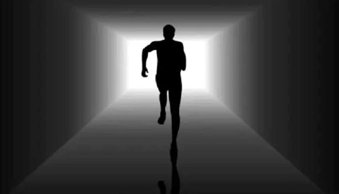 Is the person in the picture coming forward or going away? The answer will tell you the characteristics of your brain